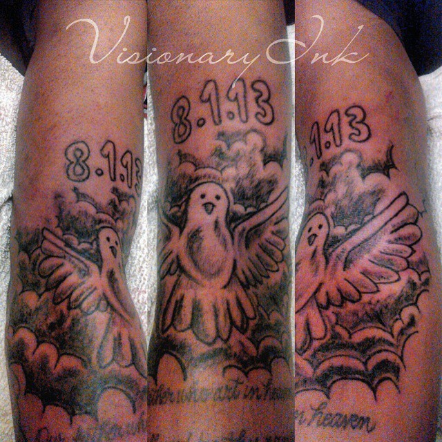 Tattoo by @visionaryink__ β black_and_grey