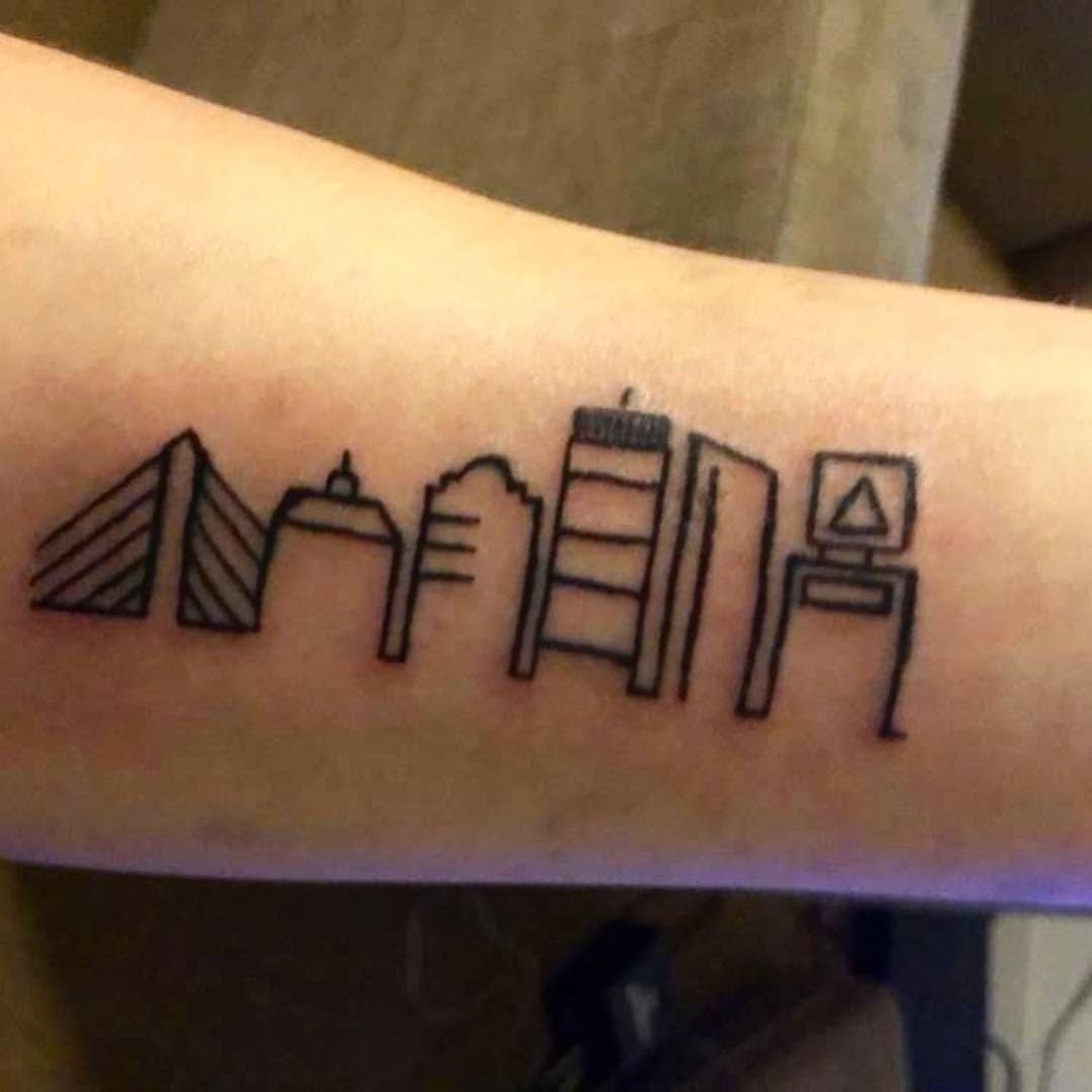 Tattoo by @beantowntats โ sketch