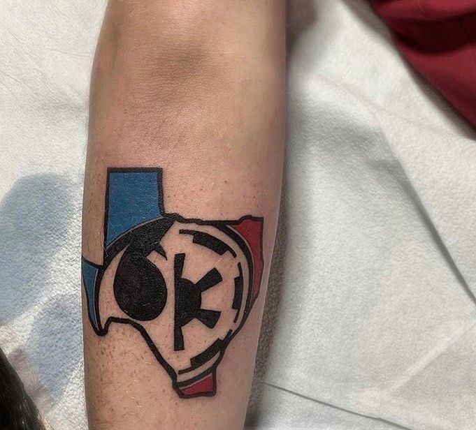 Tattoo by @longbeachskinportfolio — illustrative, blackwork