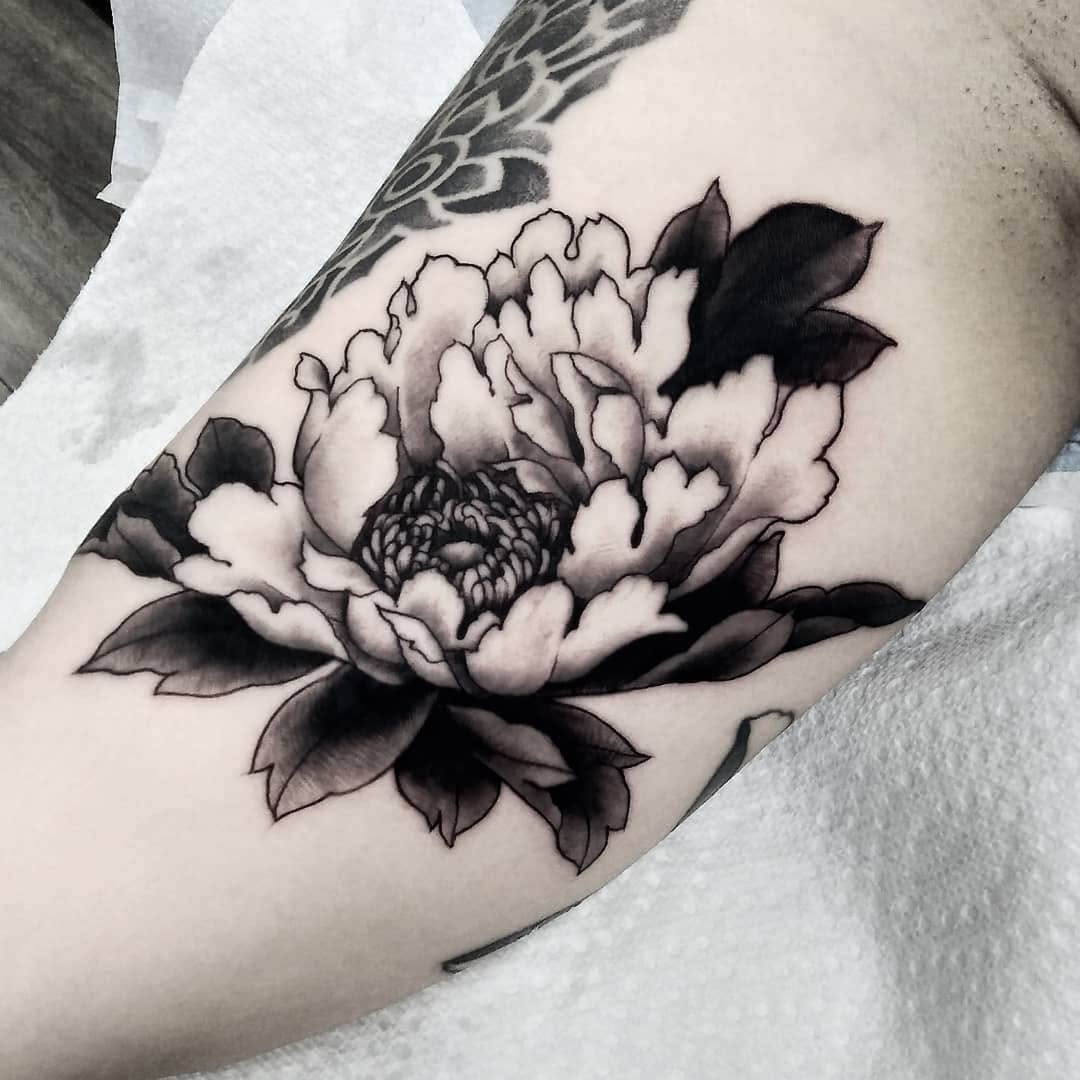 Tattoo by @blackbird_okinawa — japanese_irezumi, black_and_grey