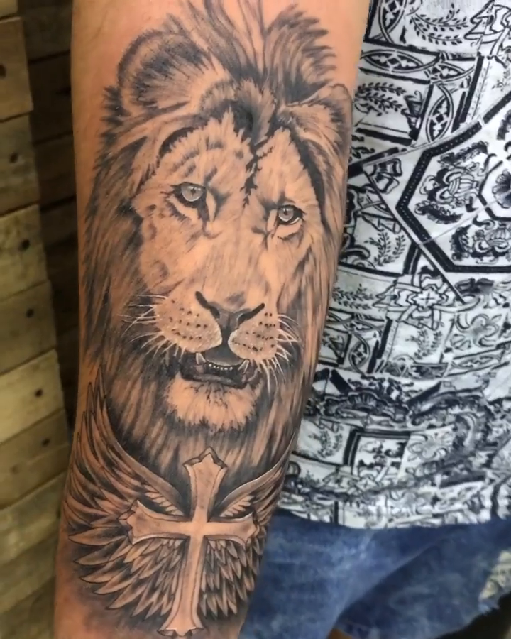 Tattoo by @primatattoo_021 — black_and_grey, realism