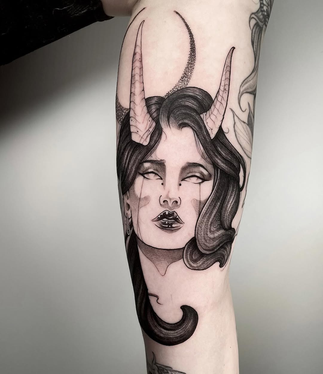 Tattoo by @angeloxlv โ black_and_grey, illustrative