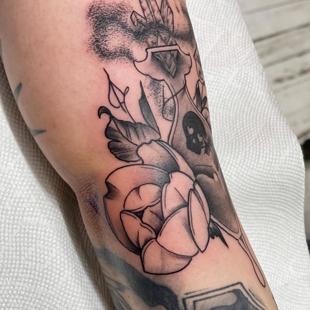 Tattoo by @em_tattoos — black_and_grey, realism