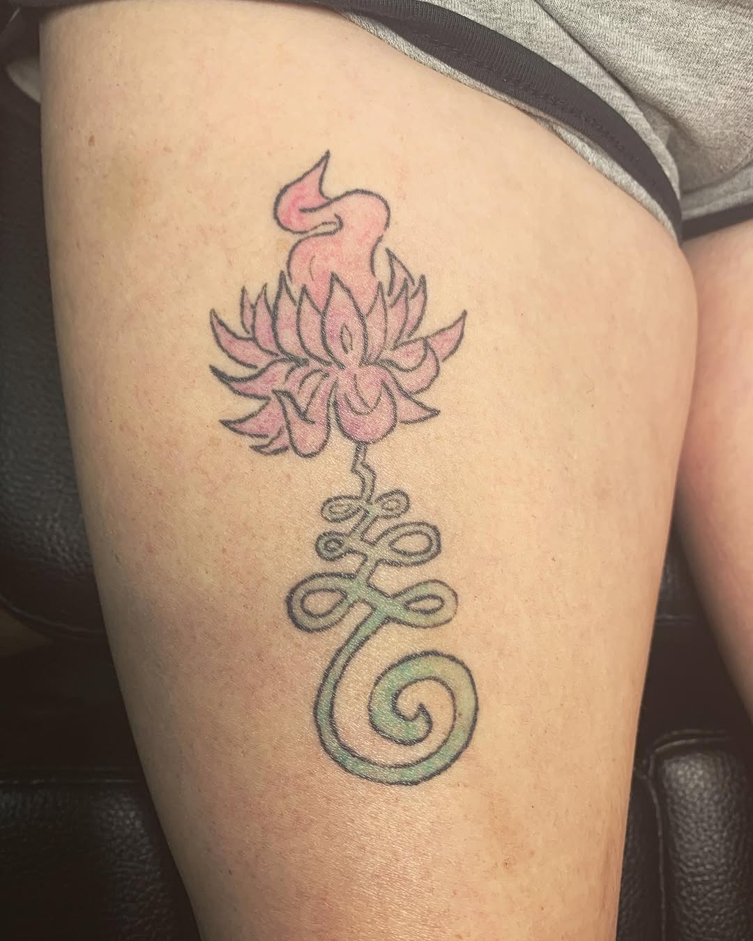 Tattoo by @divineink316 — minimalist