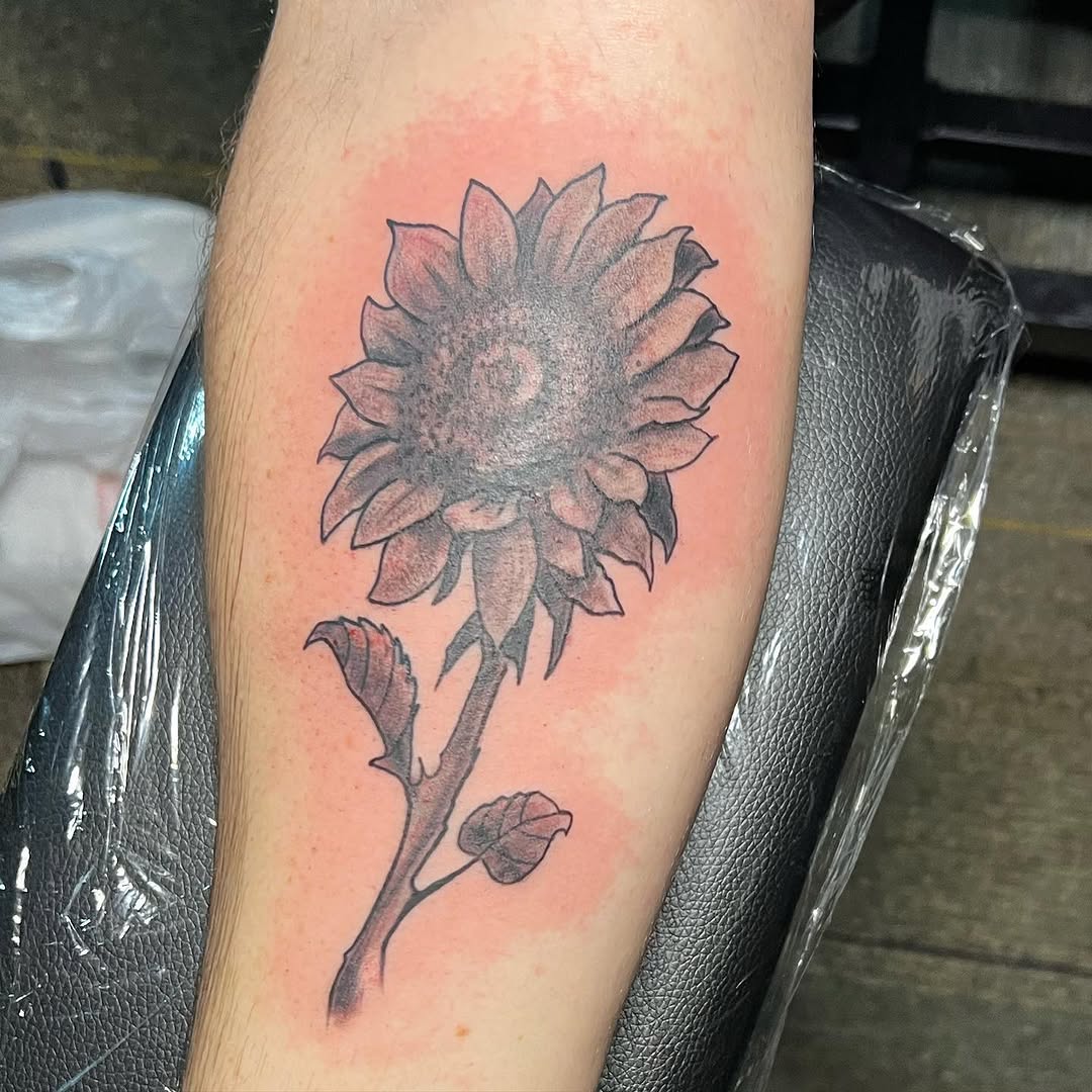 Tattoo by @divineink316 — black_and_grey