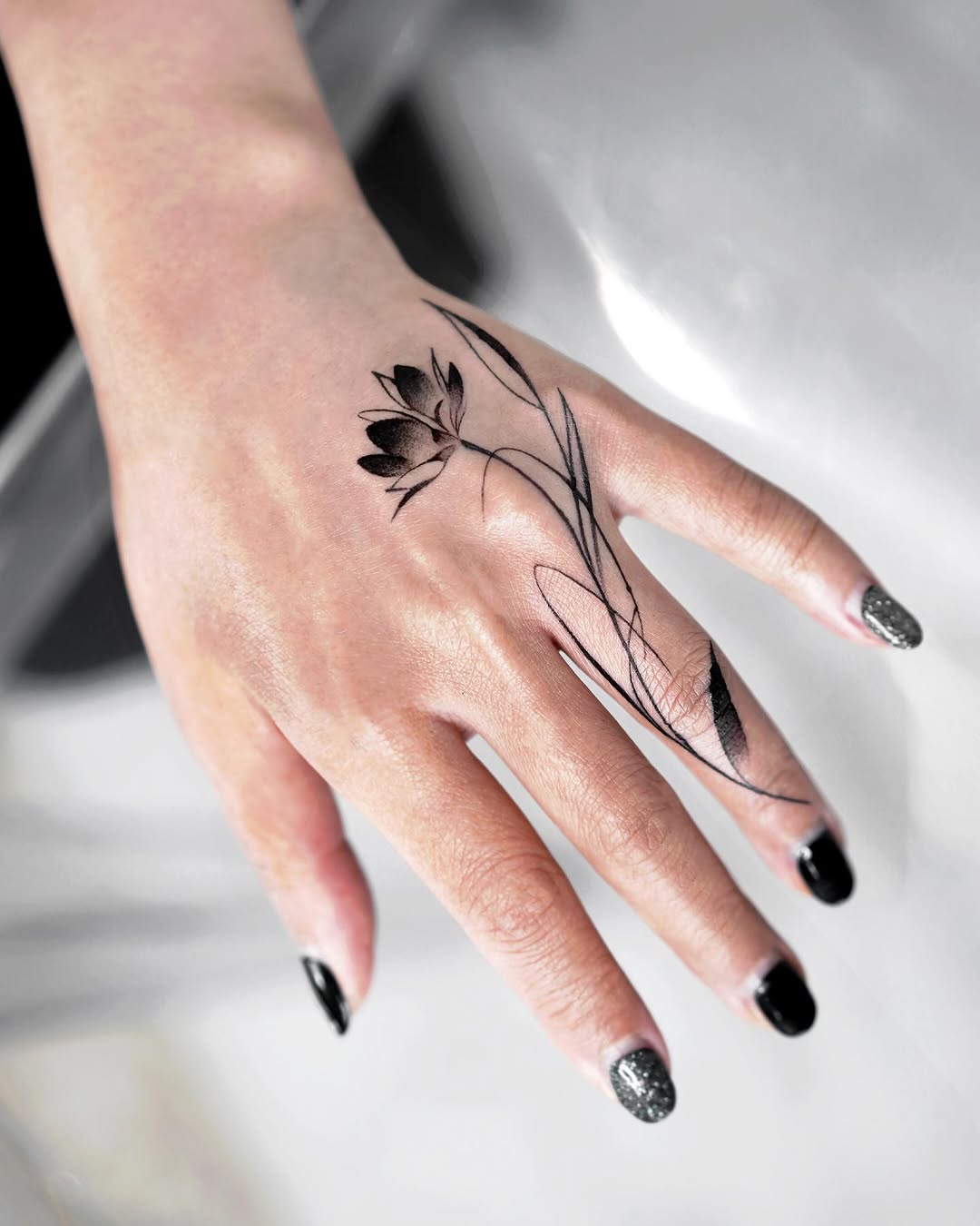 Tattoo by @mukyeon_tattoo — fine_line, black_and_grey