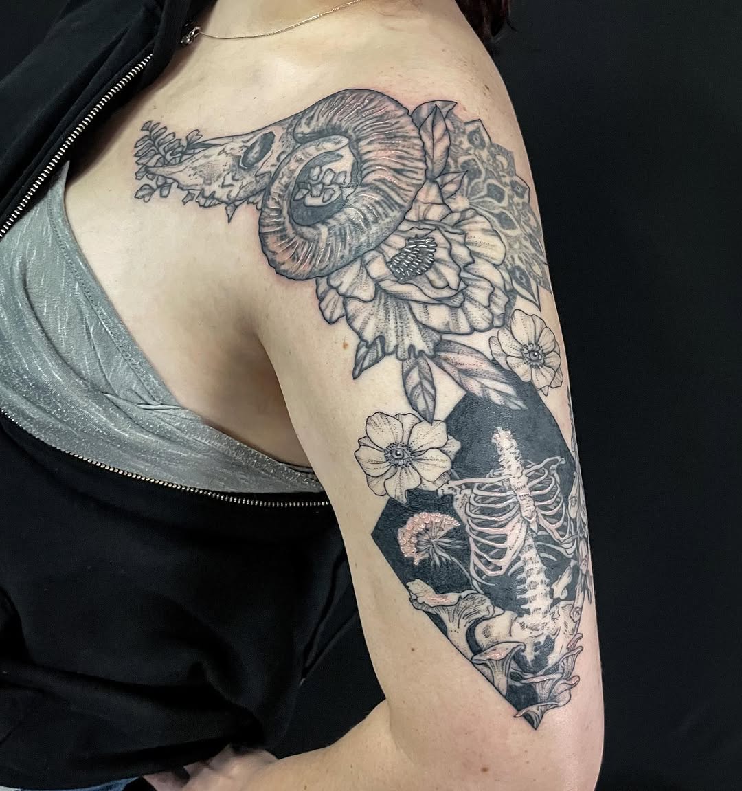 Tattoo by @thylacinetattoo — black_and_grey