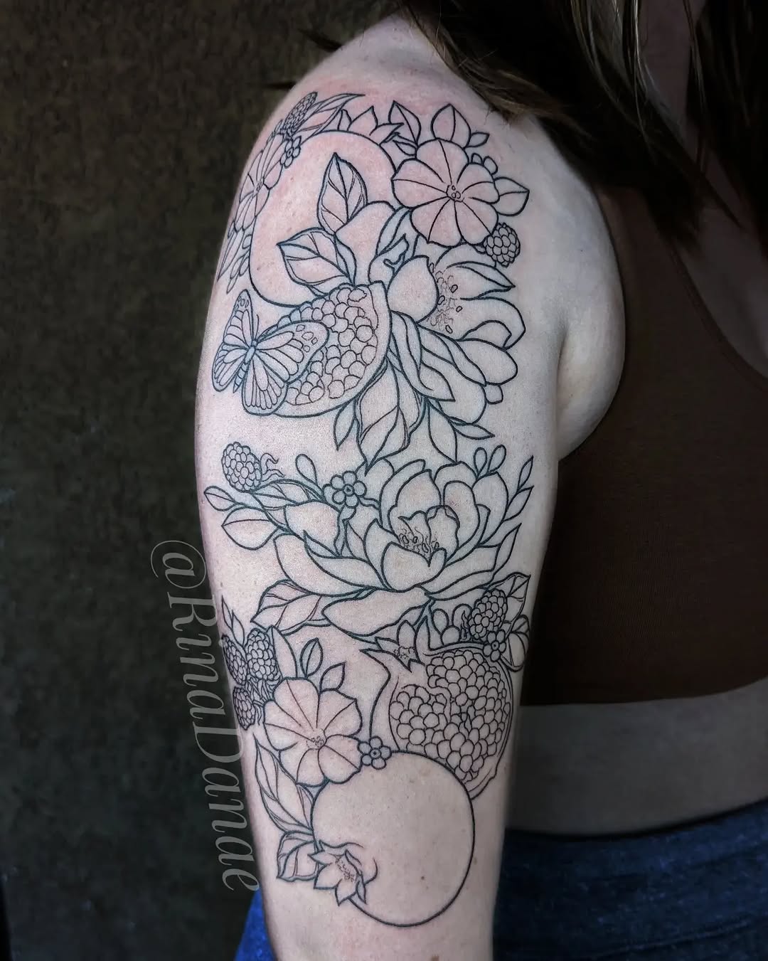 Tattoo by @rinadanae_tattoos β fine_line