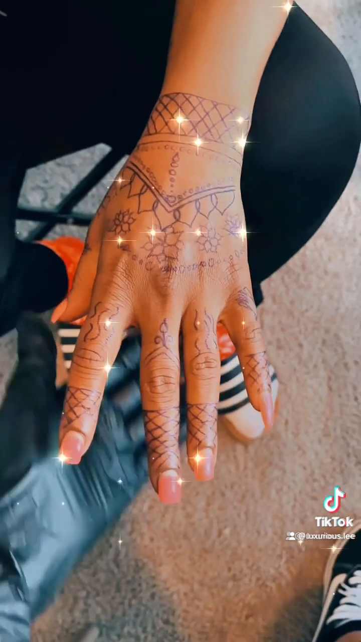 Tattoo by @luxurioustats216 — geometric
