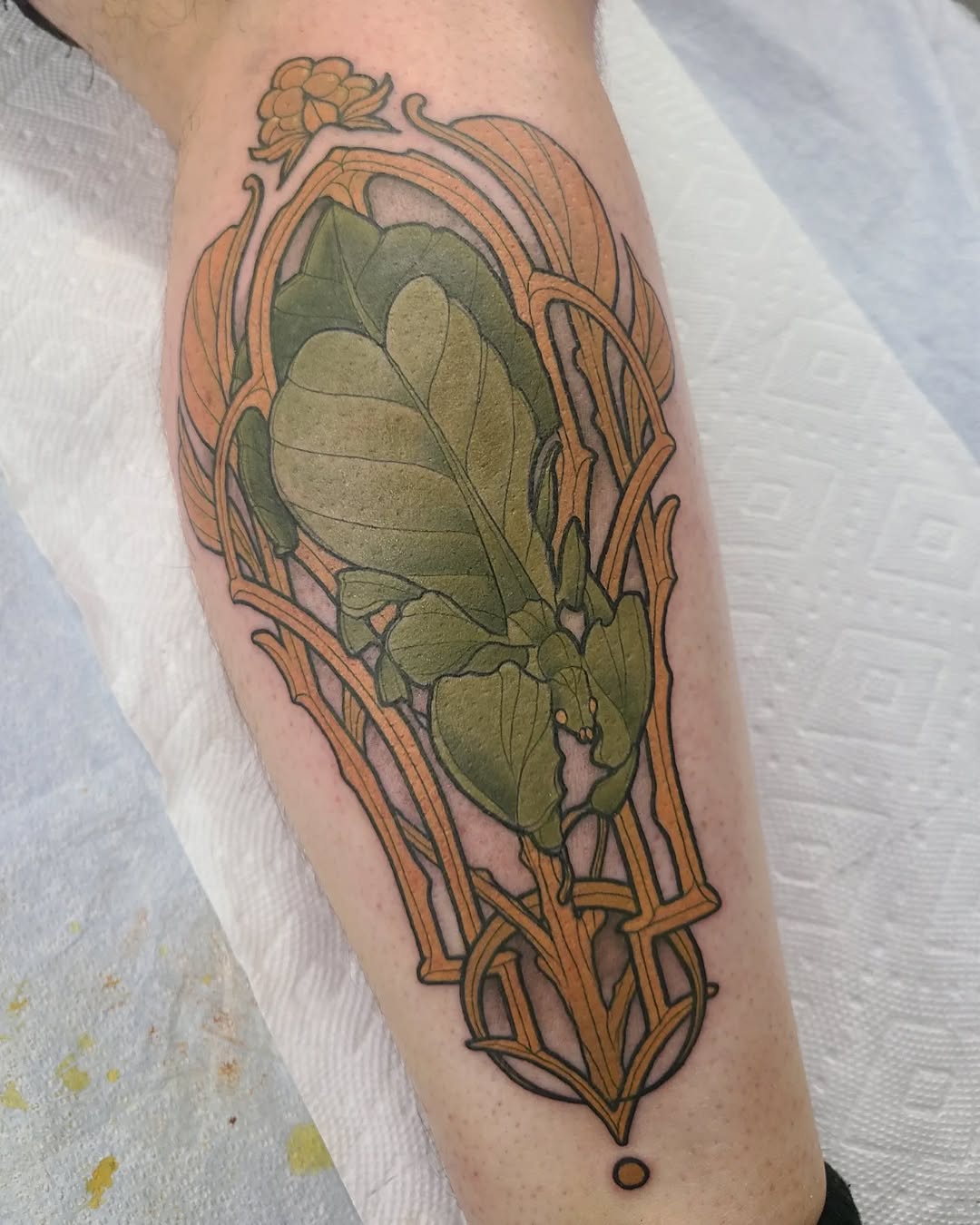 Tattoo by @rkraiza โ illustrative, ornamental