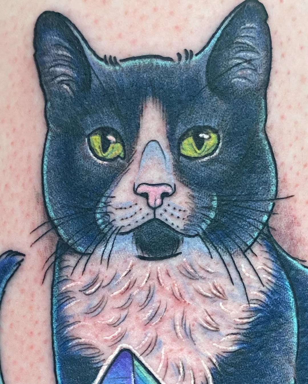 Tattoo by @lizglitztattoo — illustrative, realism