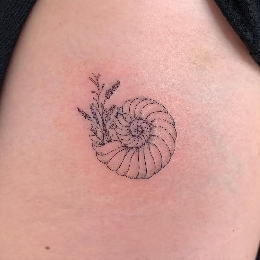 Tattoo by @midnight_moonlighttt β fine_line