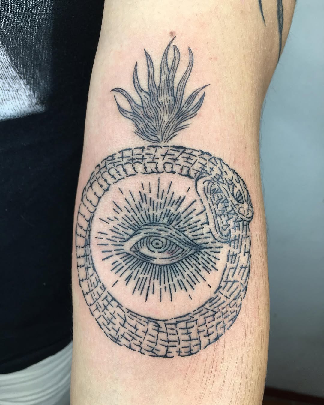 Tattoo by @barrotattooer — blackwork