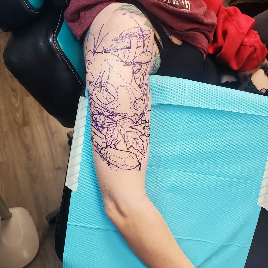 Tattoo by @stevison15 — dotwork