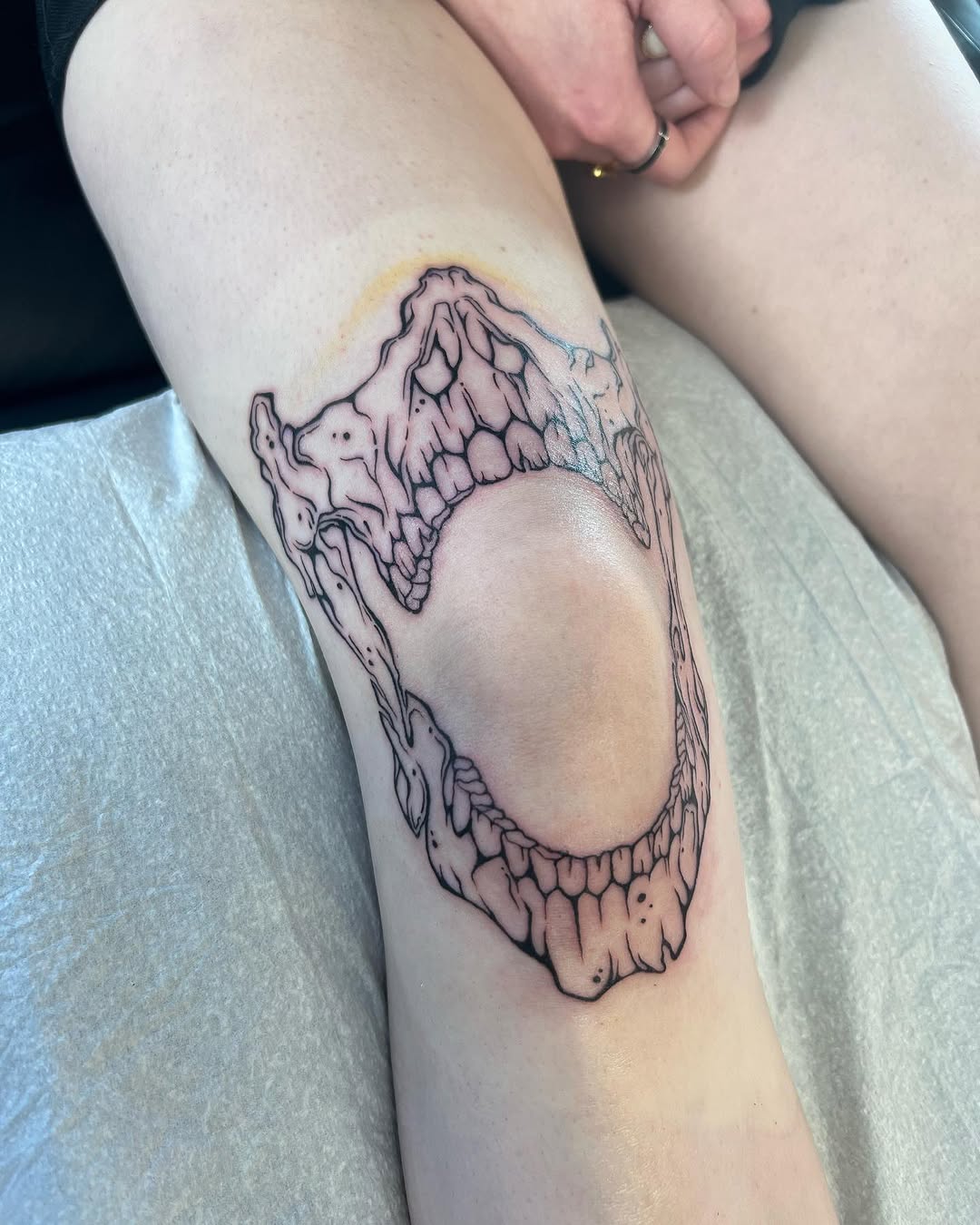 Tattoo by @madamerubis — black_and_grey, illustrative