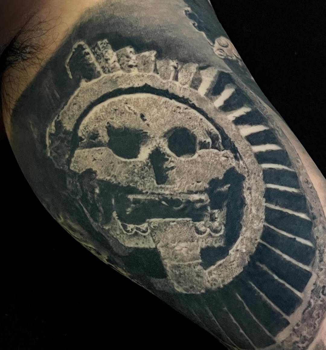 Tattoo by @karibarbatattoo — realism, black_and_grey
