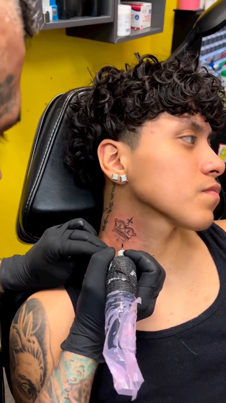 Tattoo by @jonnyriostattoo — fine_line