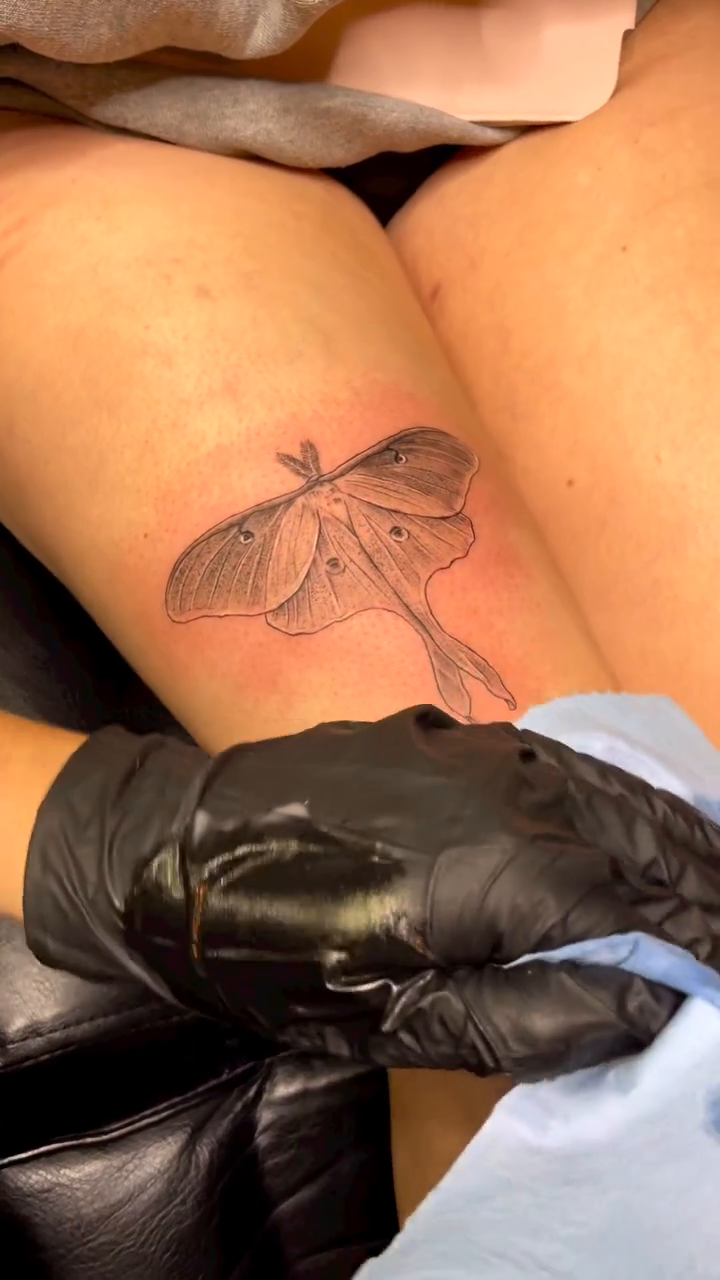 Tattoo by @hy_ink — fine_line