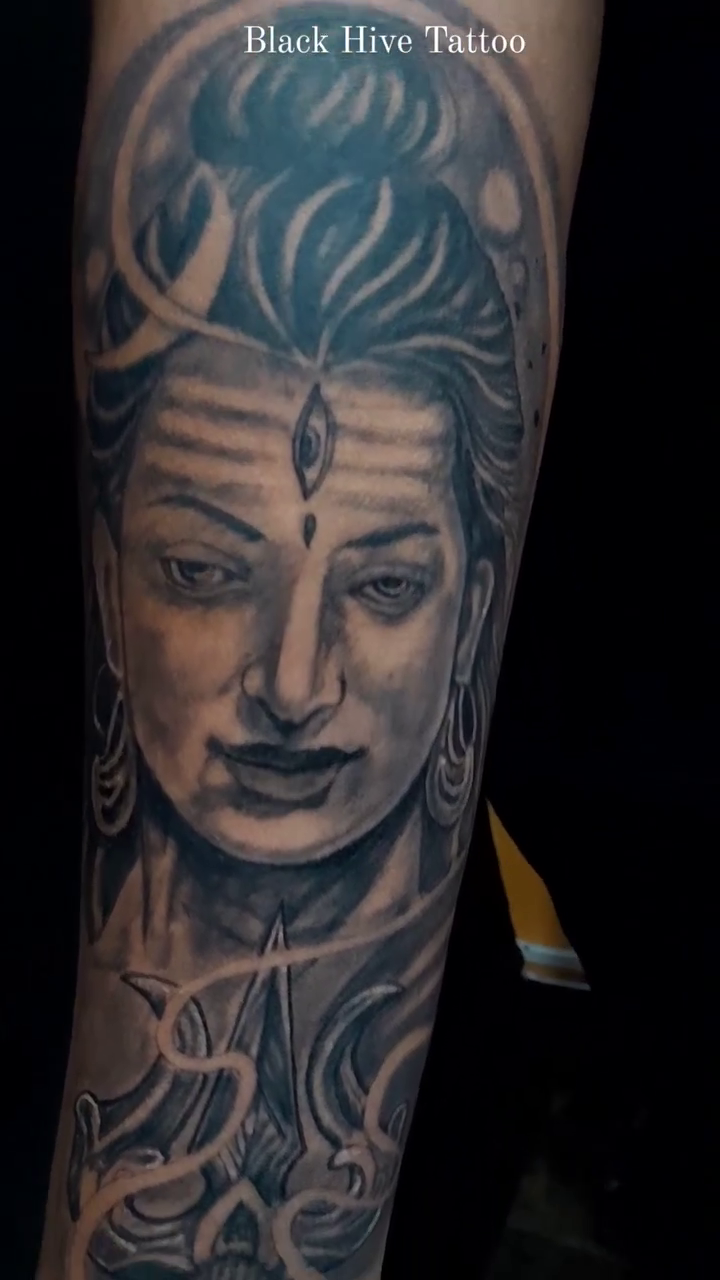 Tattoo by @kabirray11 — black_and_grey, realism
