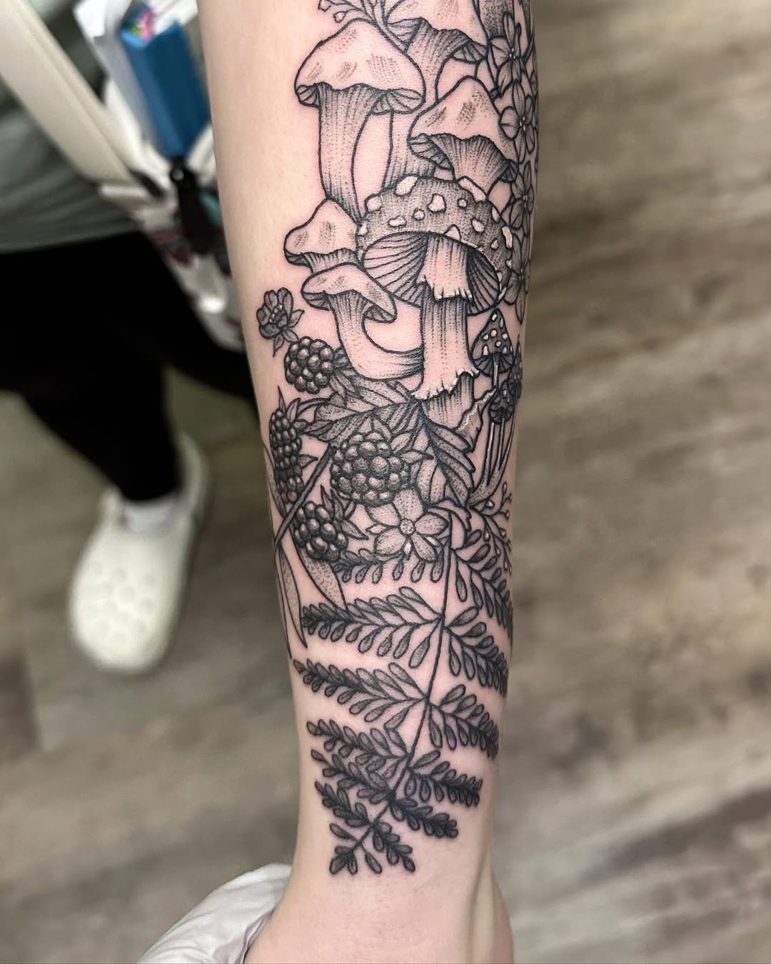 Tattoo by @the_chaotic_ginger — black_and_grey, dotwork