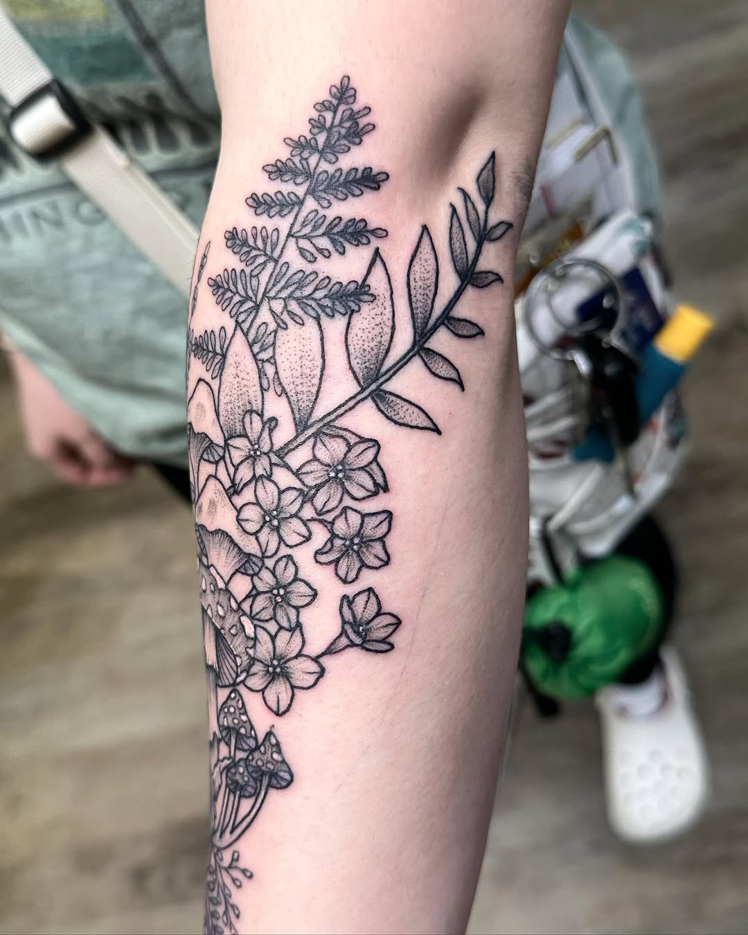 Tattoo by @the_chaotic_ginger — fine_line, dotwork