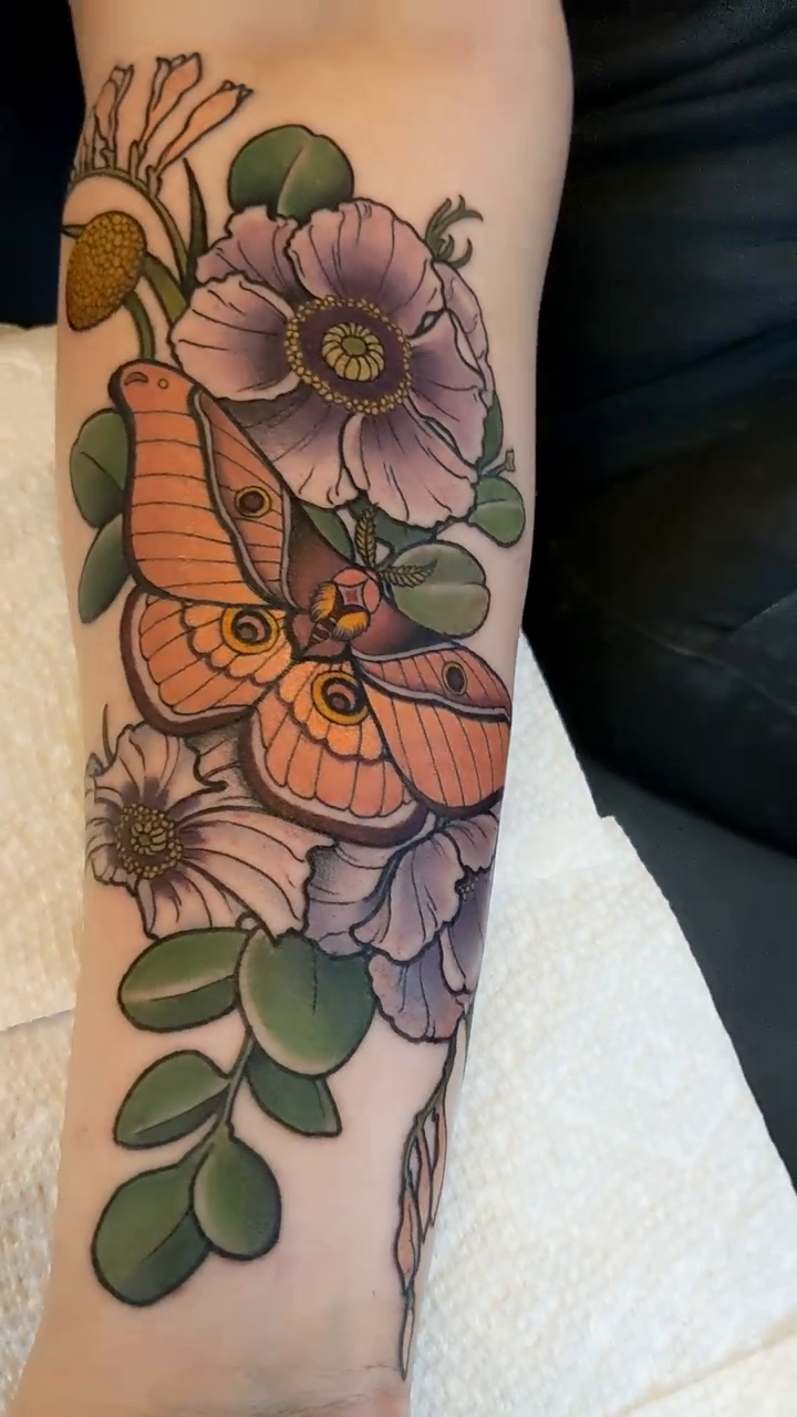 Tattoo by @englikethelang — illustrative, neo_traditional