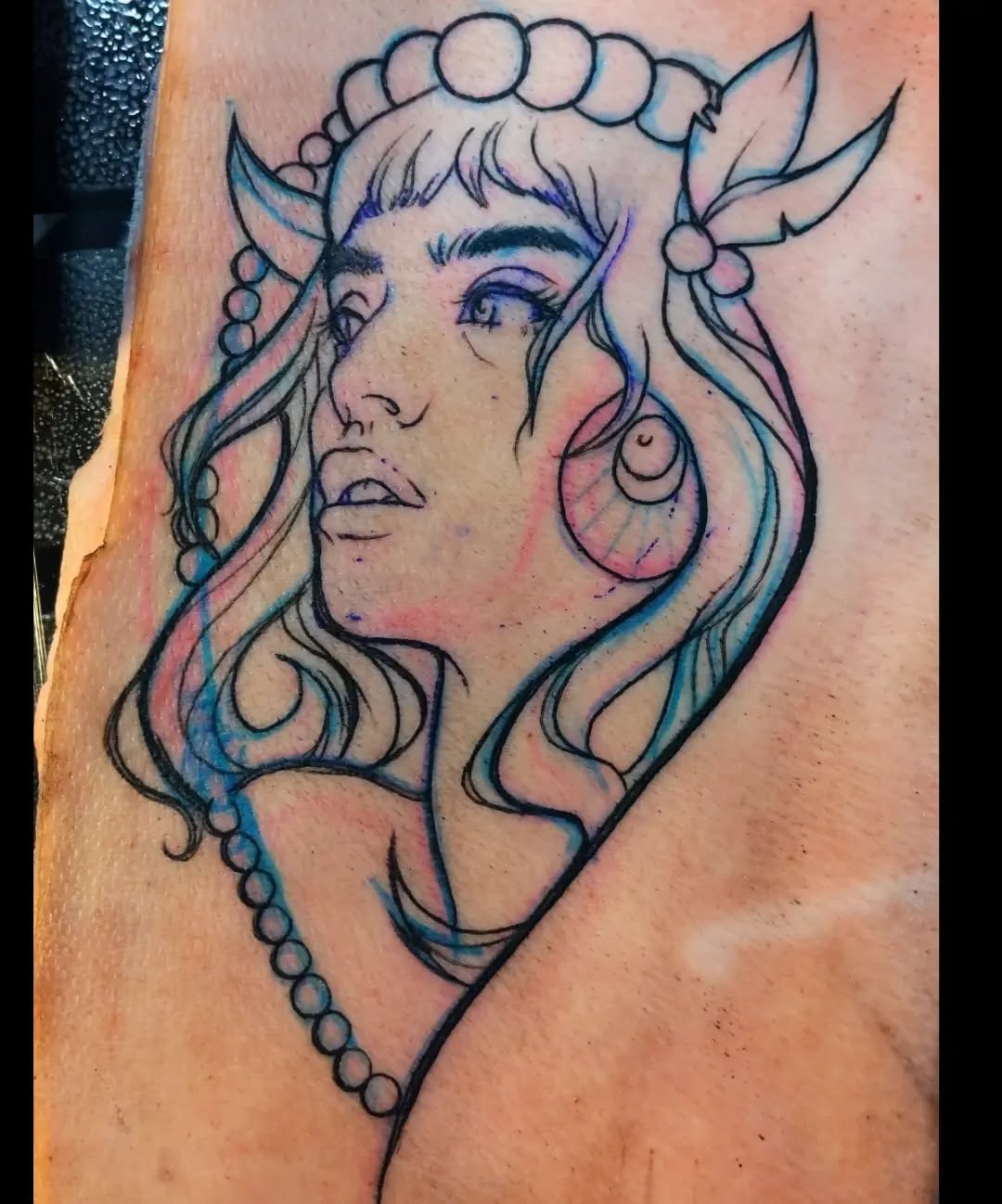Tattoo by @lahelfowlerart โ illustrative, fine_line
