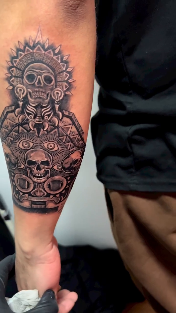 Tattoo by @jonnyriostattoo — black_and_grey, dark_realism