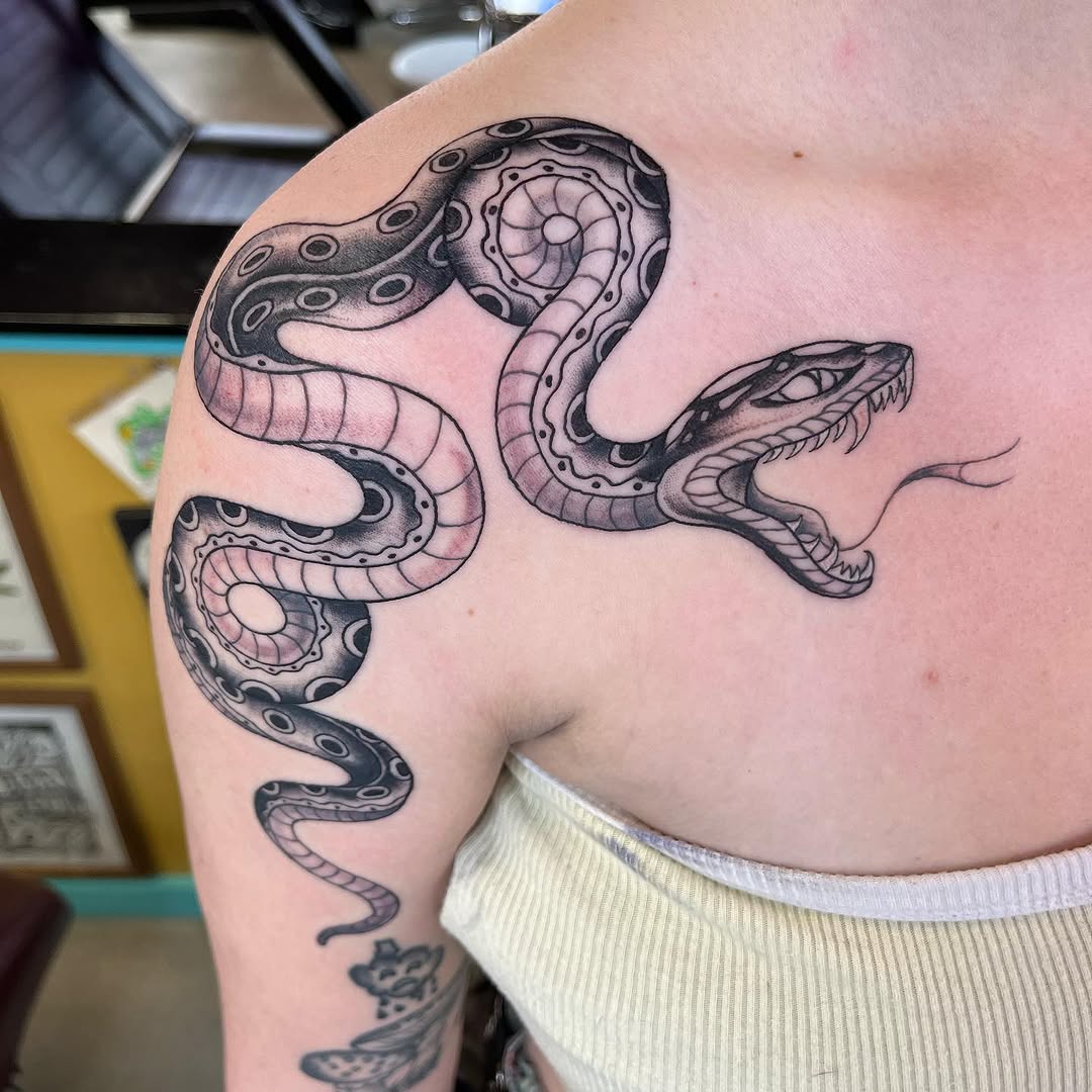 Tattoo by @gonzyiink_208 — black_and_grey, neo_traditional