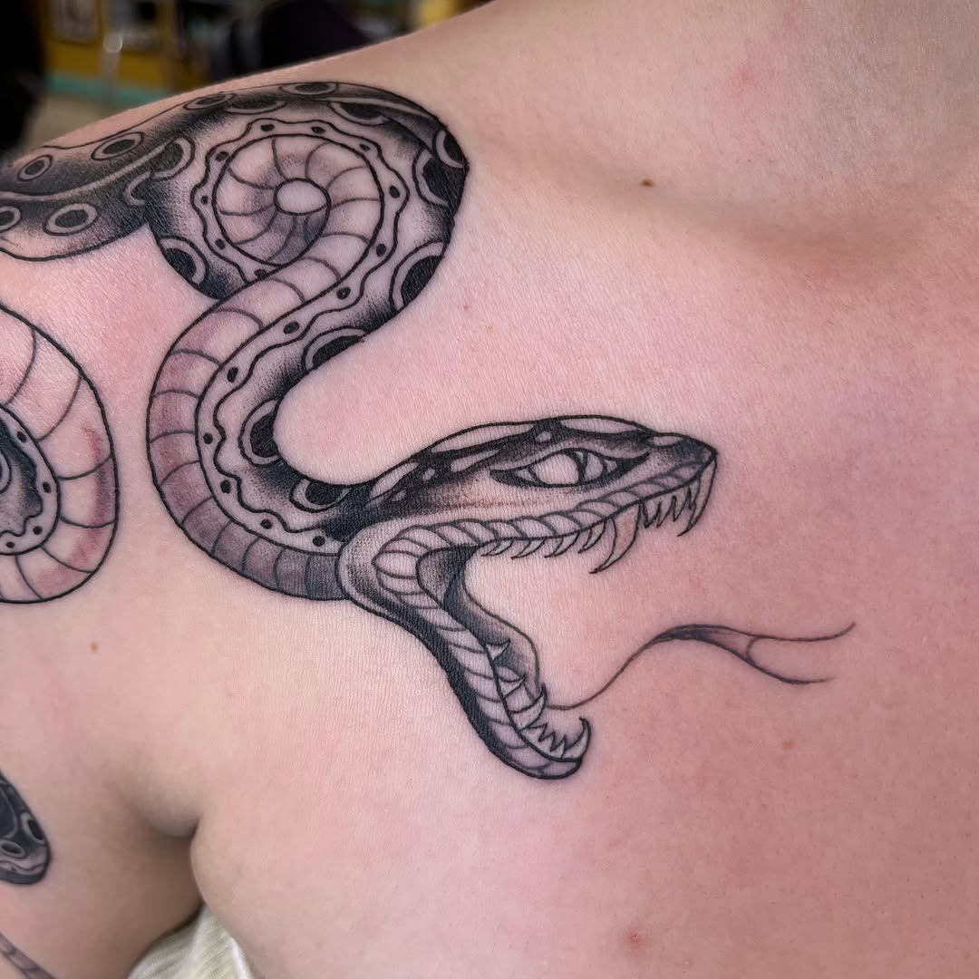 Tattoo by @gonzyiink_208 — american_traditional, black_and_grey