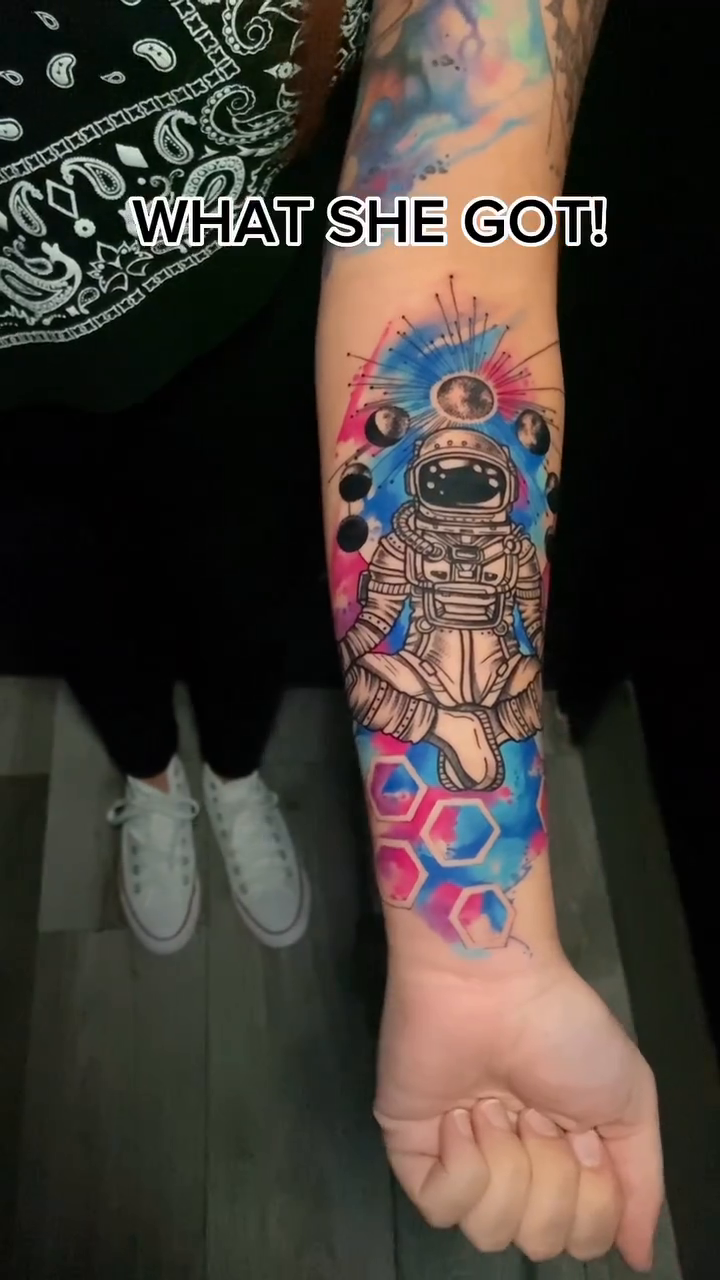 Tattoo by @tattooinsecta — realism, geometric