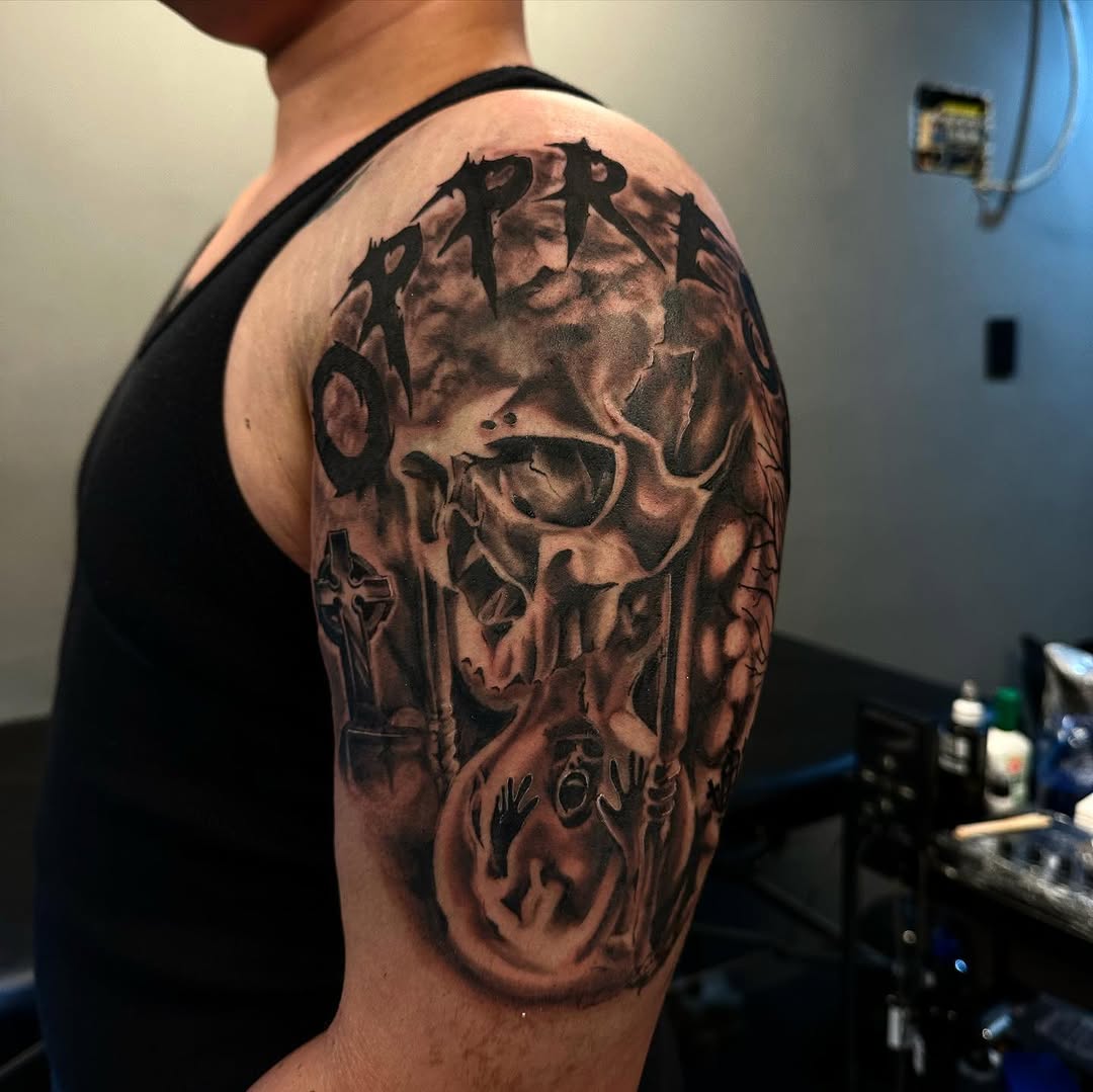 Tattoo by @h.tattooer_ — realism, dark_realism