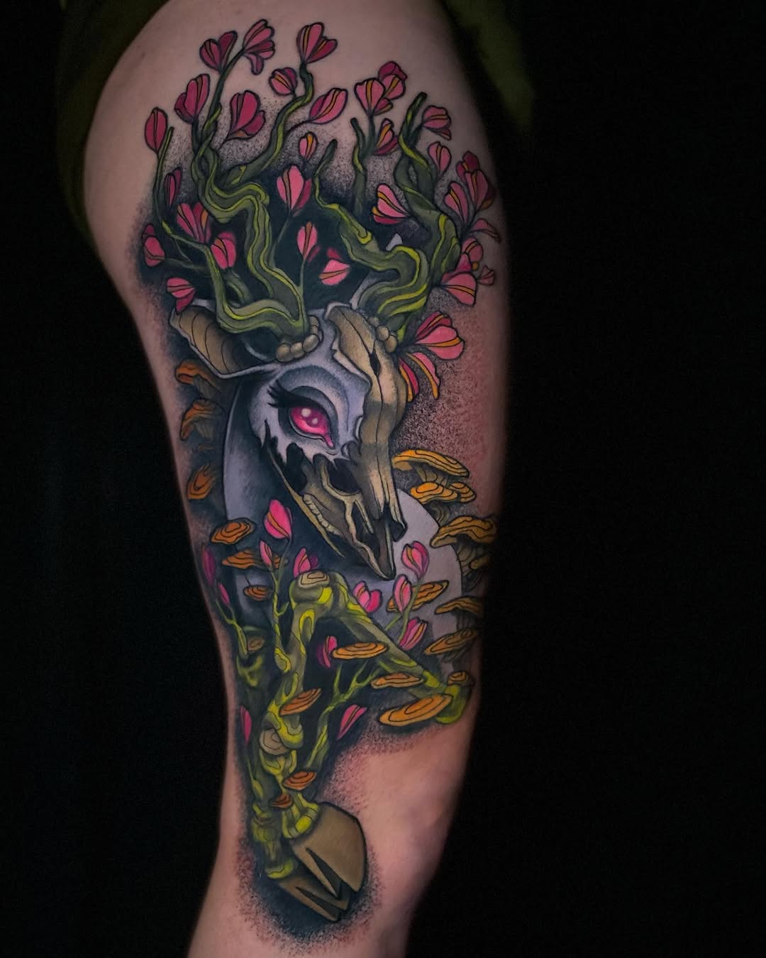 Tattoo by @lindsay.stardust — dark_realism, new_school