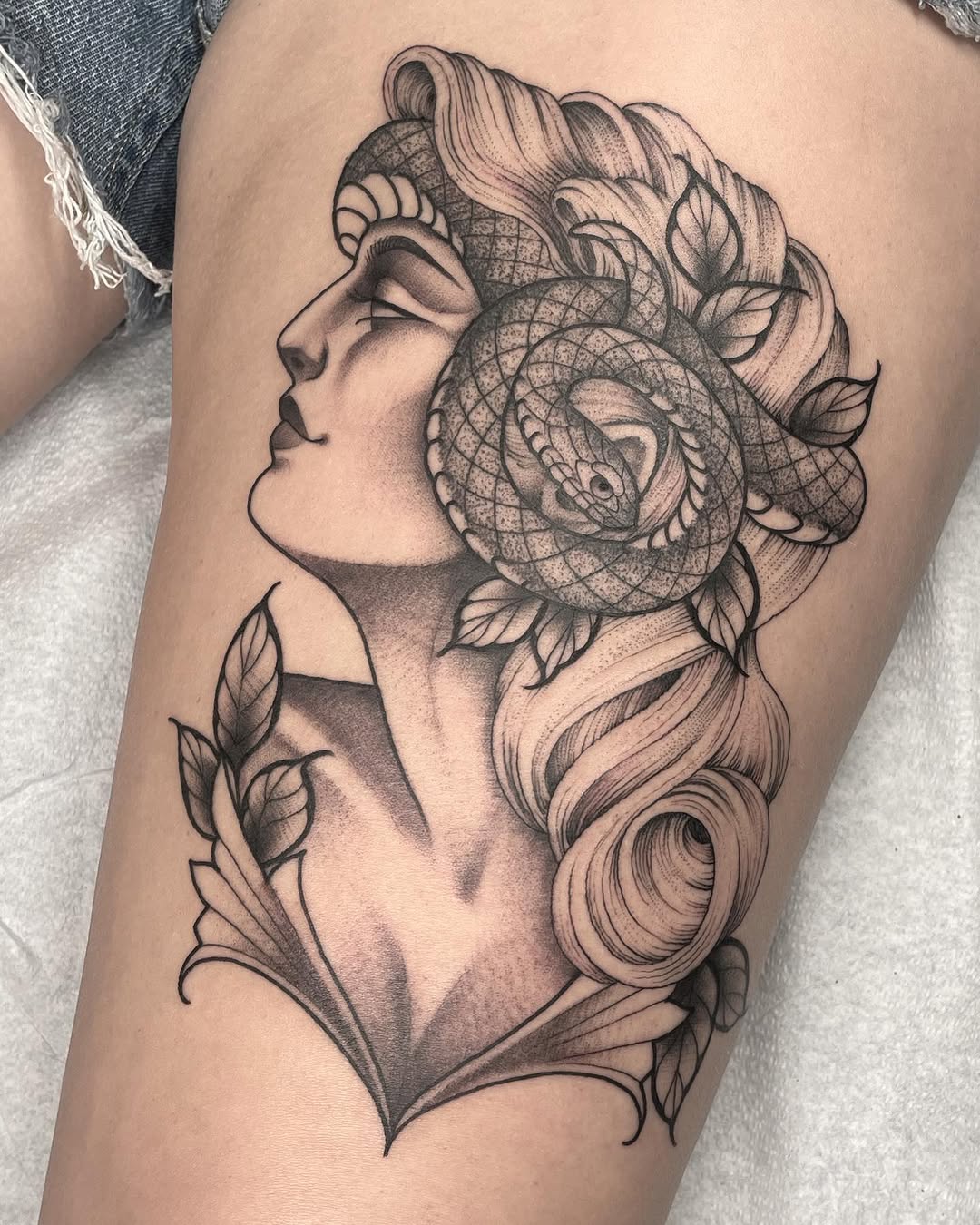 Tattoo by @amandamarietattoo — black_and_grey, illustrative