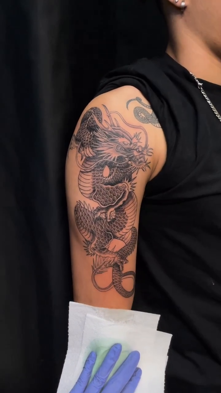 Tattoo by @nil.tattooo — japanese_irezumi, black_and_grey