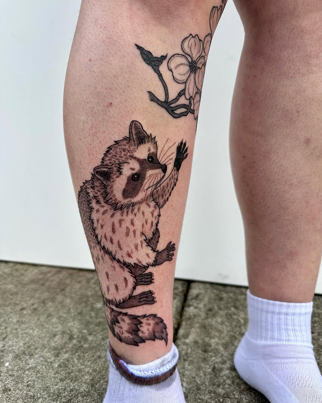 Tattoo by @drawingplantsandthings — black_and_grey
