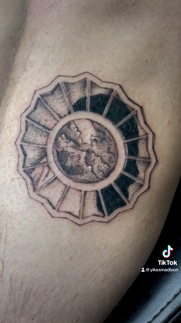 Tattoo by @thetaurustattooer โ black_and_grey, illustrative
