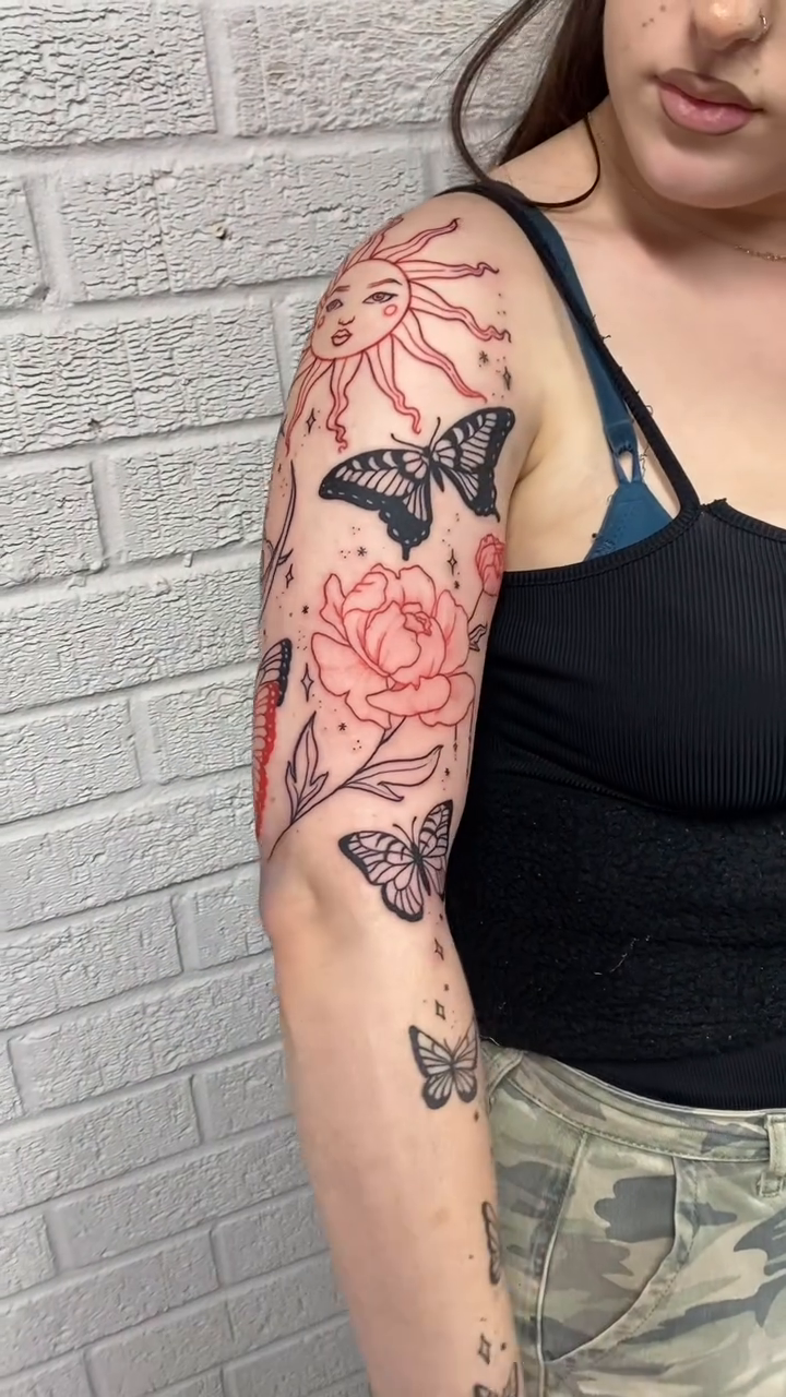 Tattoo by @mozzarellena_tattoos โ black_and_grey