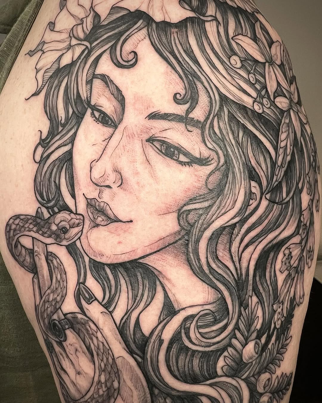 Tattoo by @judeletronik_tattoo — black_and_grey, realism