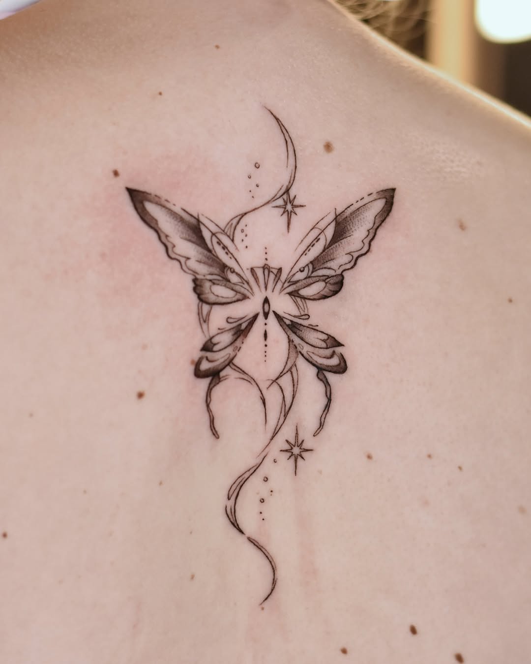 Tattoo by @nat.do.tattoo — fine_line, illustrative
