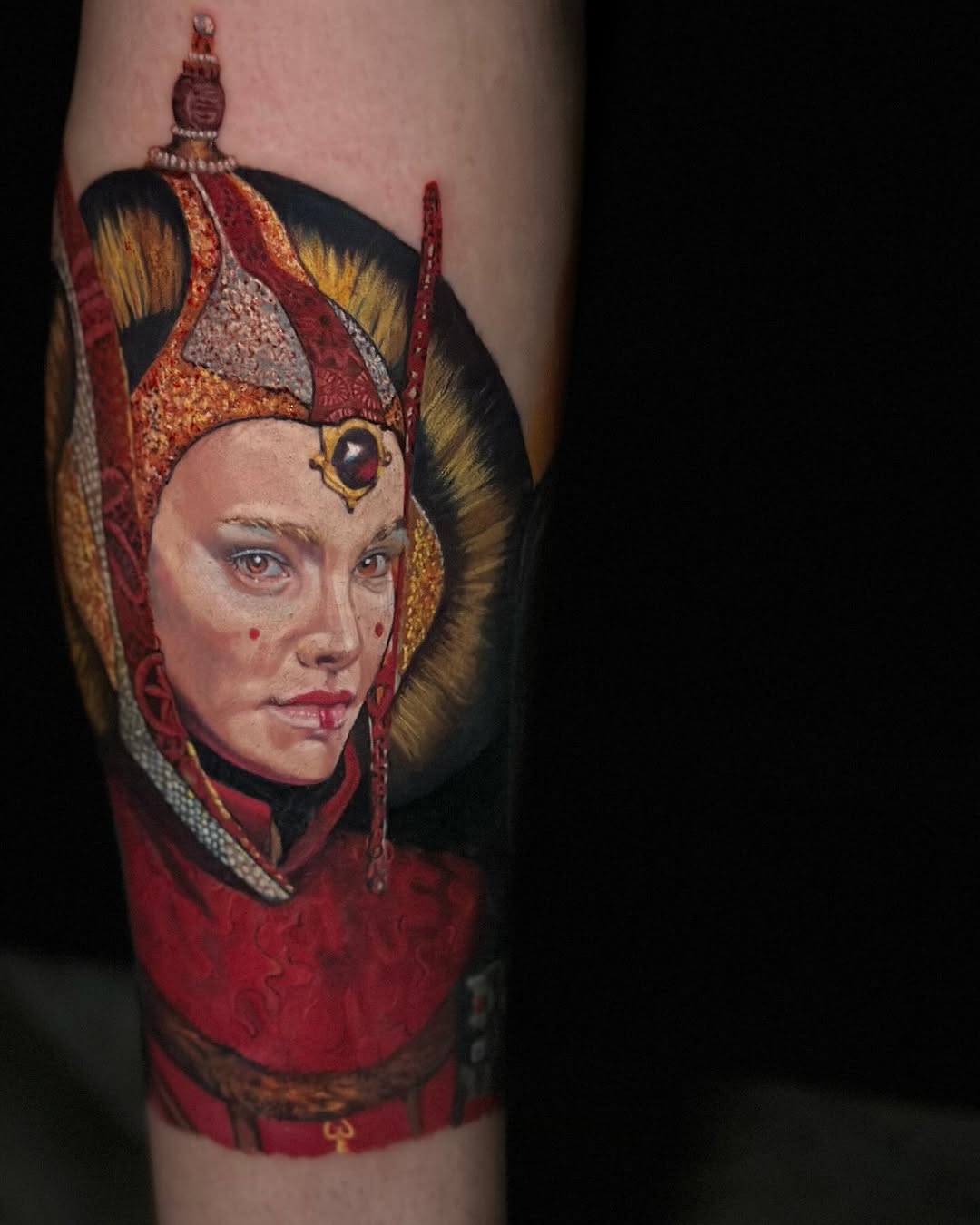 Tattoo by @raven_wood_tattoo โ realism, illustrative
