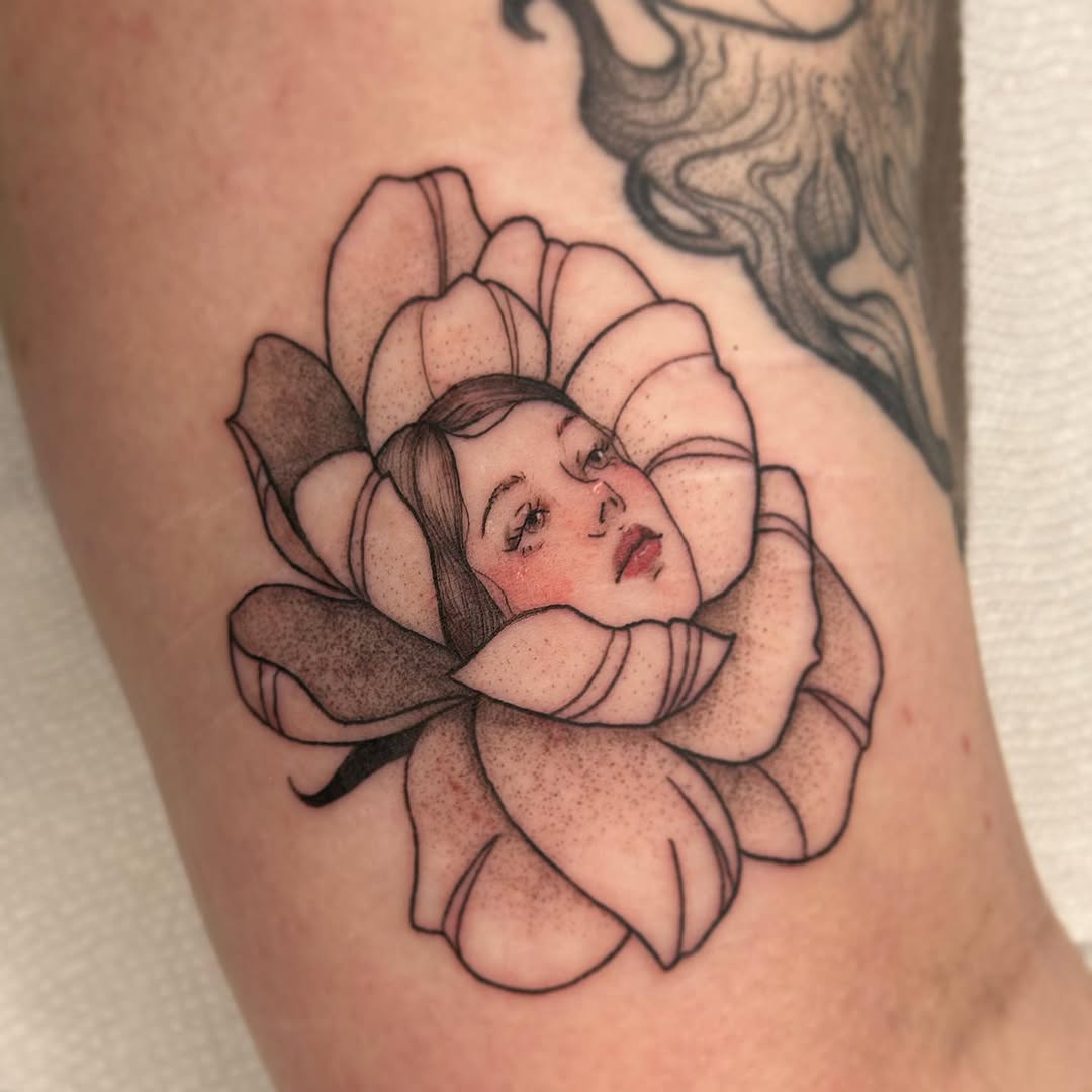 Tattoo by @bog.witch.arts โ neo_traditional, fine_line