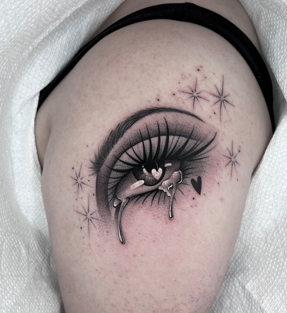 Tattoo by @marthagual_tattoo — black_and_grey
