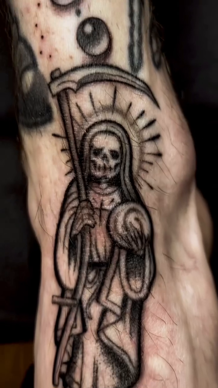 Tattoo by @sylvia_duenas — black_and_grey, realism