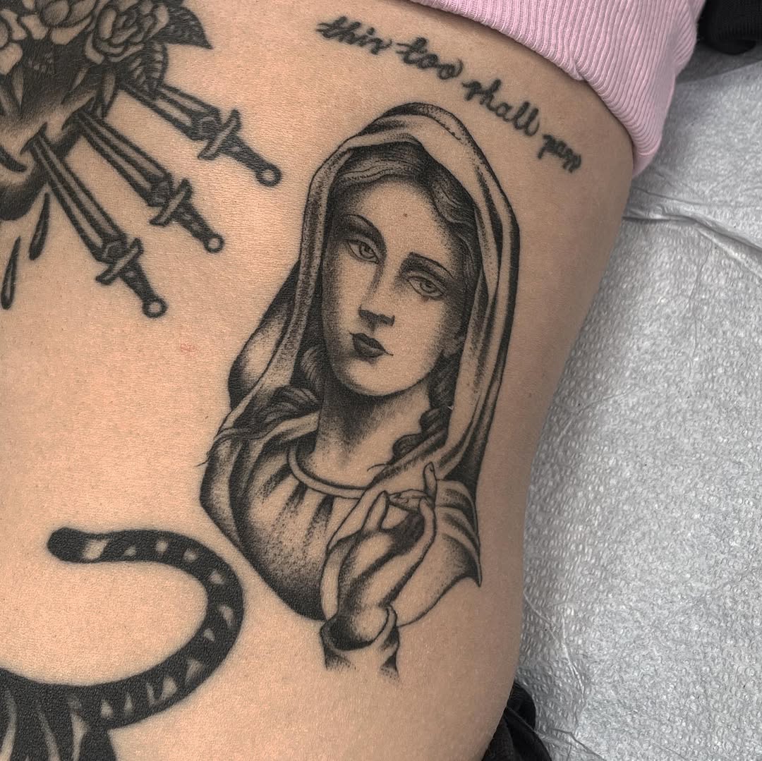 Tattoo by @dakotatattoo — black_and_grey, realism