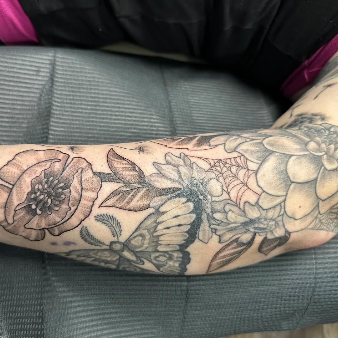 Tattoo by @mrlanecollins — black_and_grey, realism