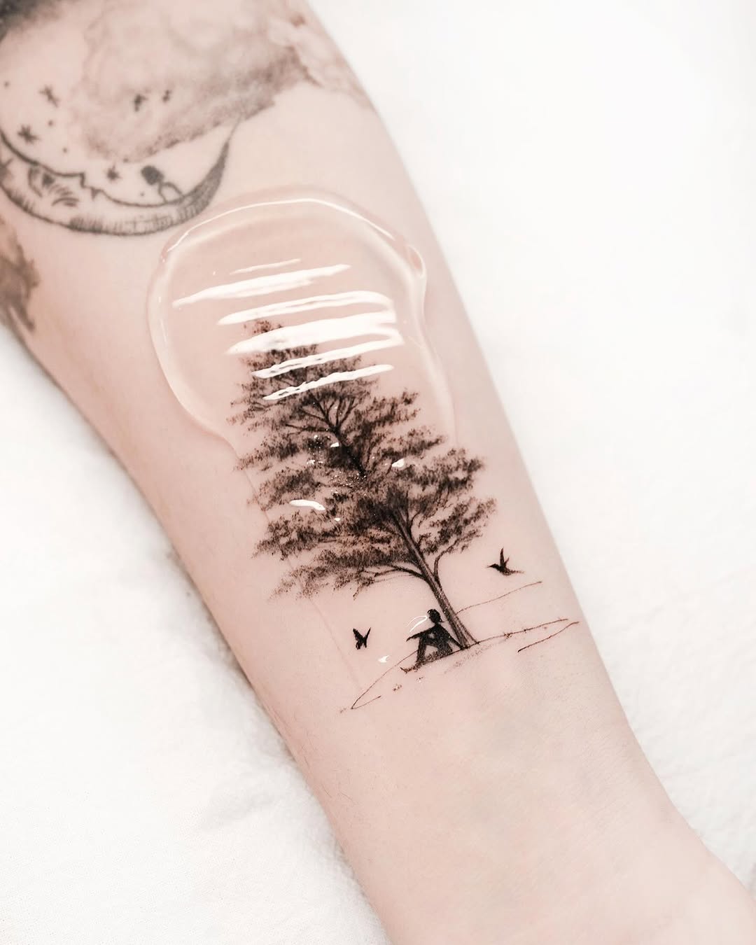 Tattoo by @tattooist_today_do โ fine_line, black_and_grey