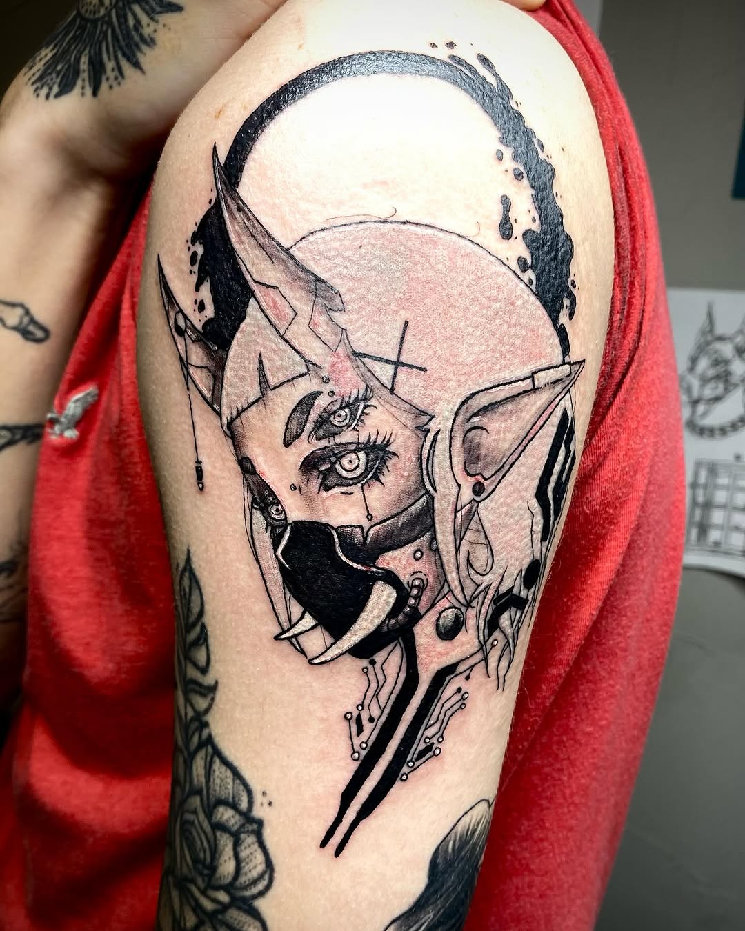 Tattoo by @itsrayneingink — illustrative, blackwork