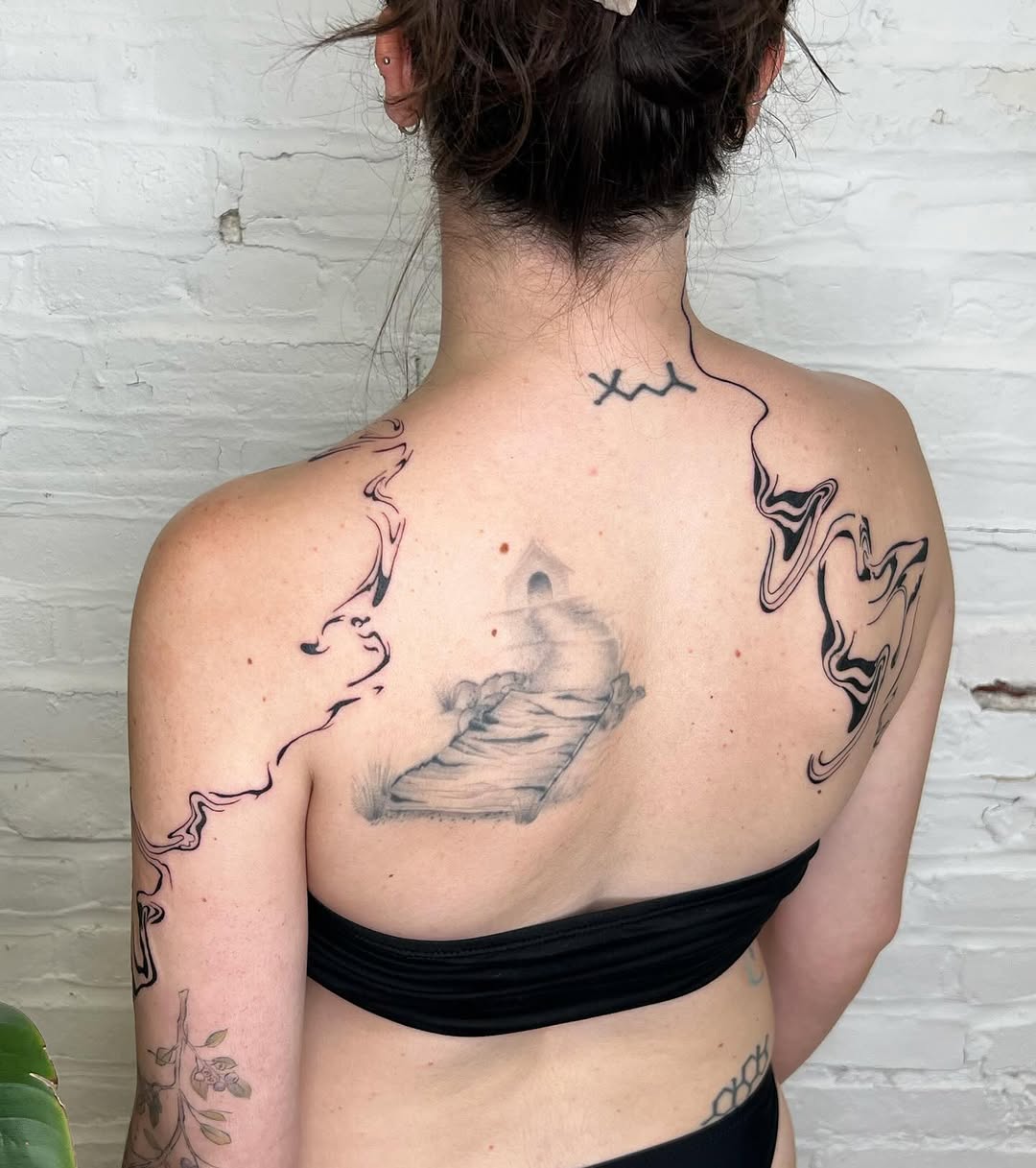 Tattoo by @robbwilsontattoos โ black_and_grey, realism