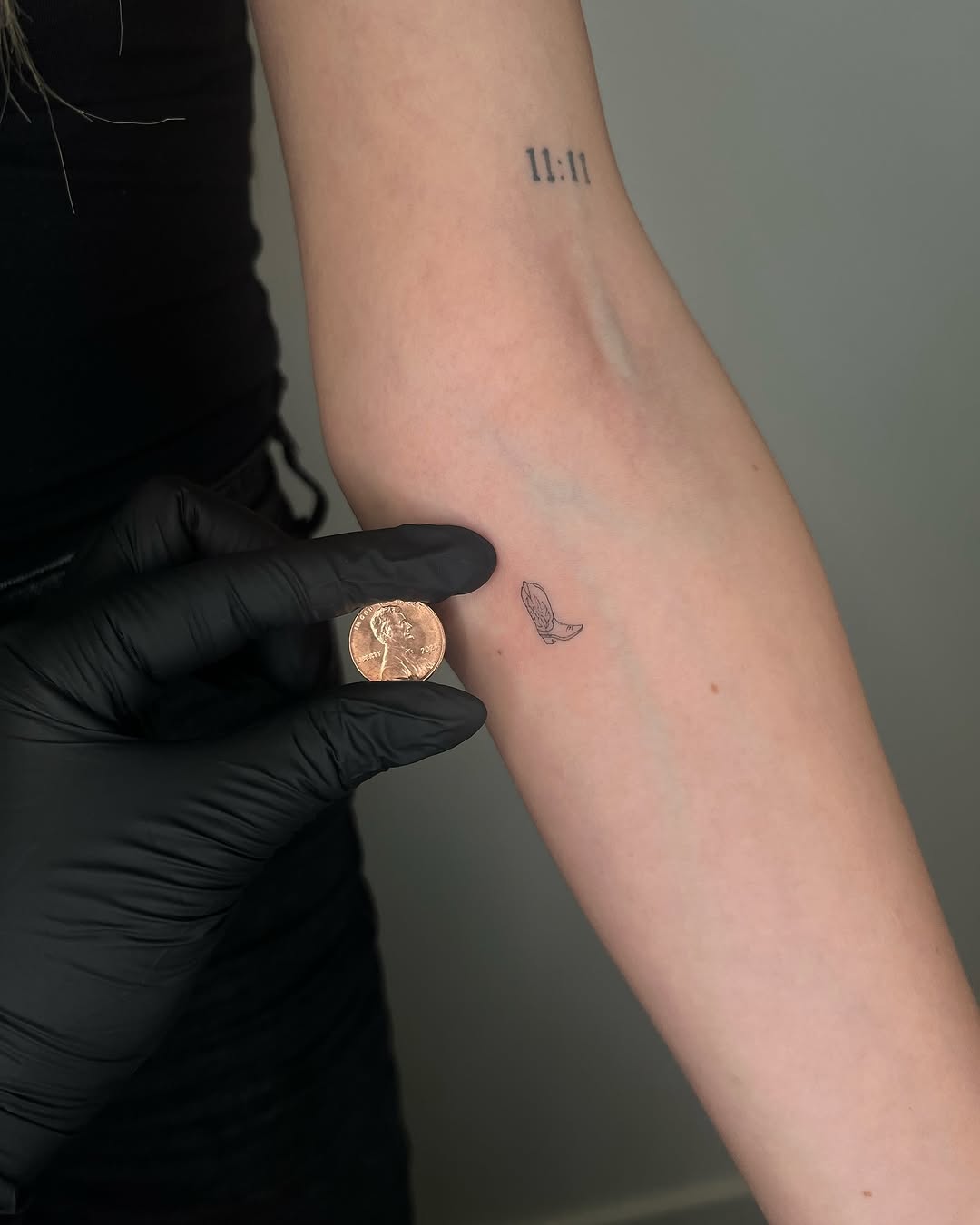 Tattoo by @coutureinkk — fine_line, minimalist